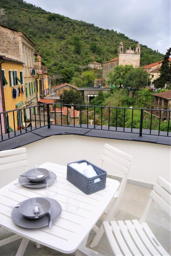 Casa Di Luigi Ed Ernestina Apartment Dolcedo Exterior photo